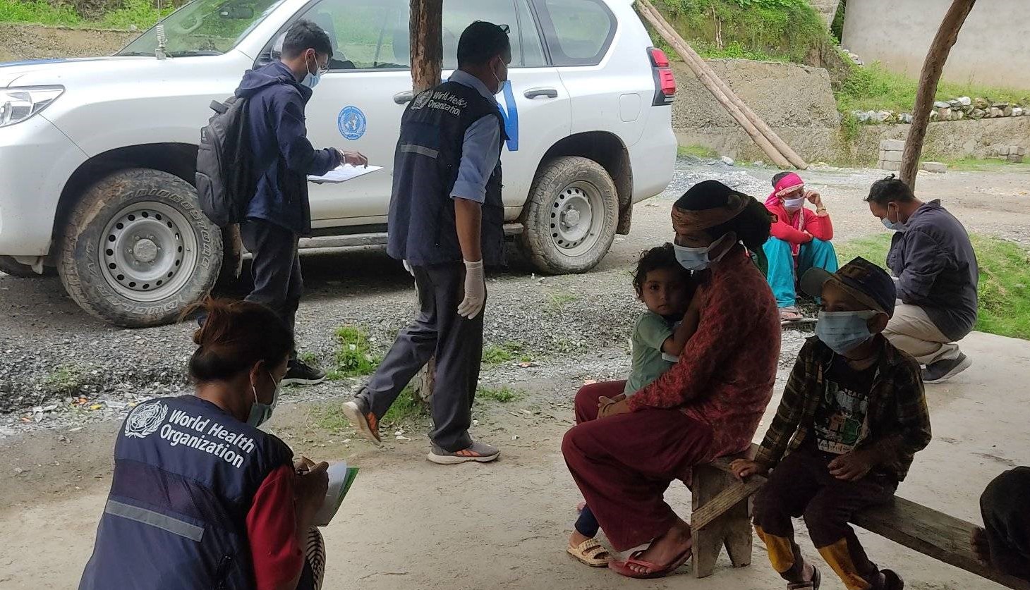 ठेउला प्रभावित क्षेत्रमा विश्व स्वास्थ्य संगठनको टोली