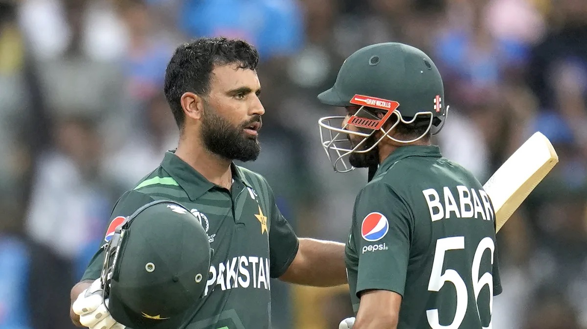 ४०१ रन बनाएको न्युजिल्यान्डविरूद्ध पाकिस्तान 'डिएलएस'मा विजयी हुँदा सेमिफाइनल सम्भावना जीवित