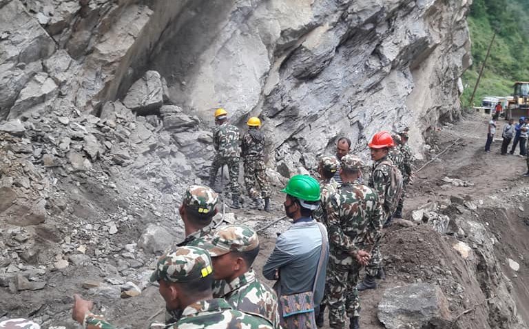 Nepali Army begins track opening from both ends on Darchula-Tinker road