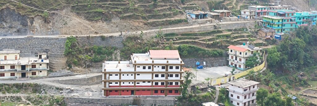 कृषकहरुबाट घ्यु, मह र दाल किन्दै नौगाड गाउँपालिका