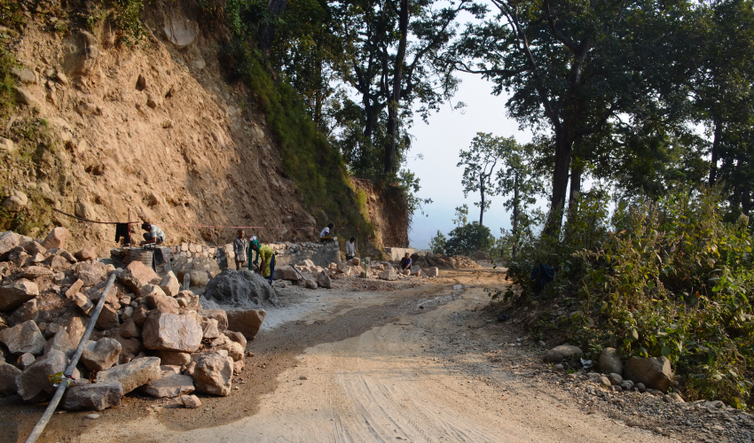 सुदूरपश्चिममा प्रदेश गौरवका सडक लथालिङ्ग, यस्तो छ जिल्लागत प्रगति